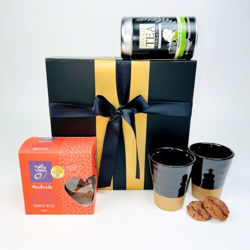 Tea for Two Gift Box includes two pottery cups, tea and a box of cookies. Thank you gift boxes NZ. Gifts for You & Me