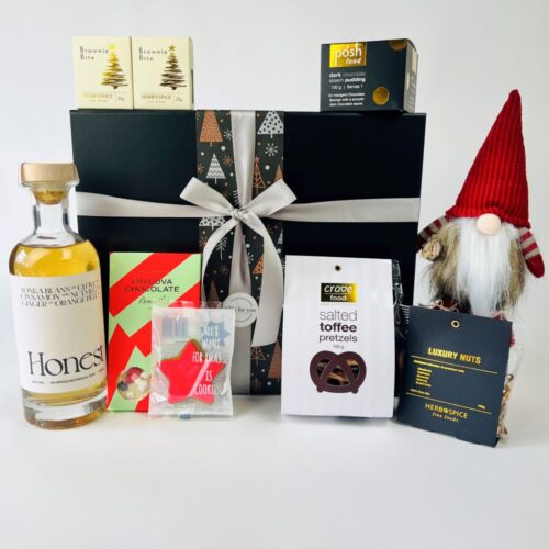 A great gift basket for him this Christmas. Spiced rum, pudding and other Christmas treats. Gift boxes for him. Christmas hampers new zealand. Christmas gift hampers nz. Gift baskets nz.