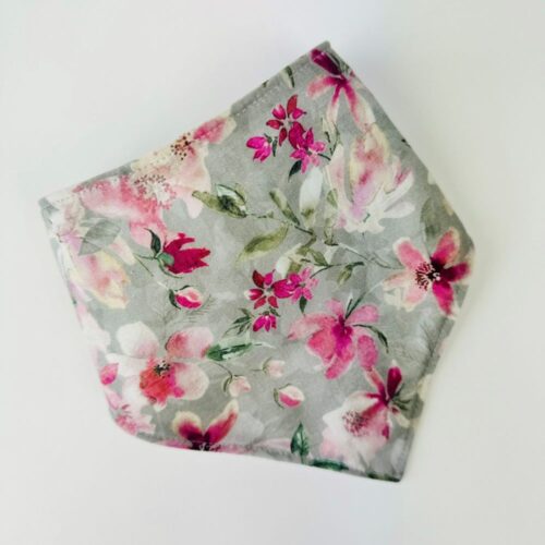 Pink Floral Bib. Baby Shower Gifts. Baby Shower Gifts NZ. Best Baby Shower Gifts. Gifts for Babies.